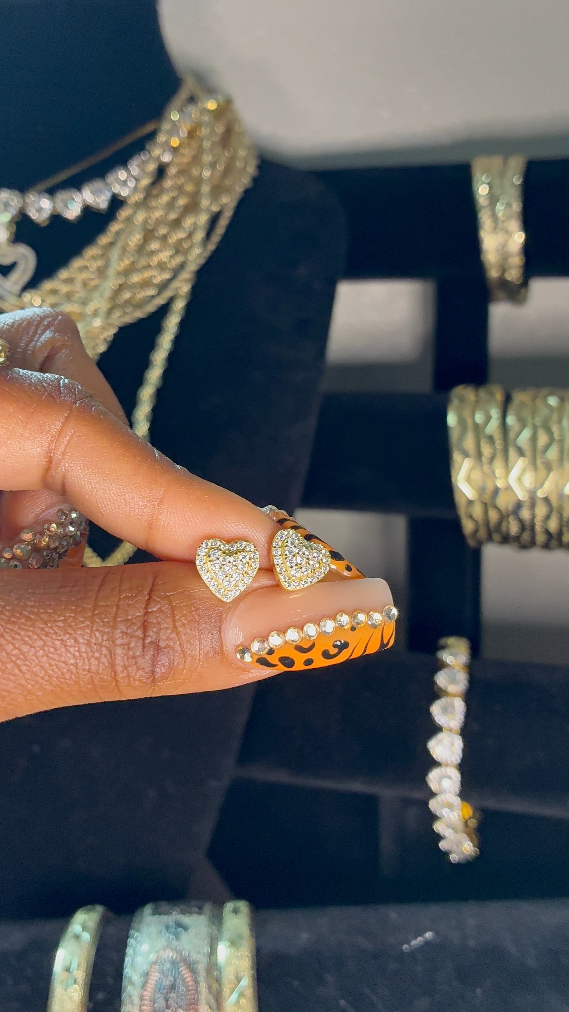 Moissanite heart studs ￼