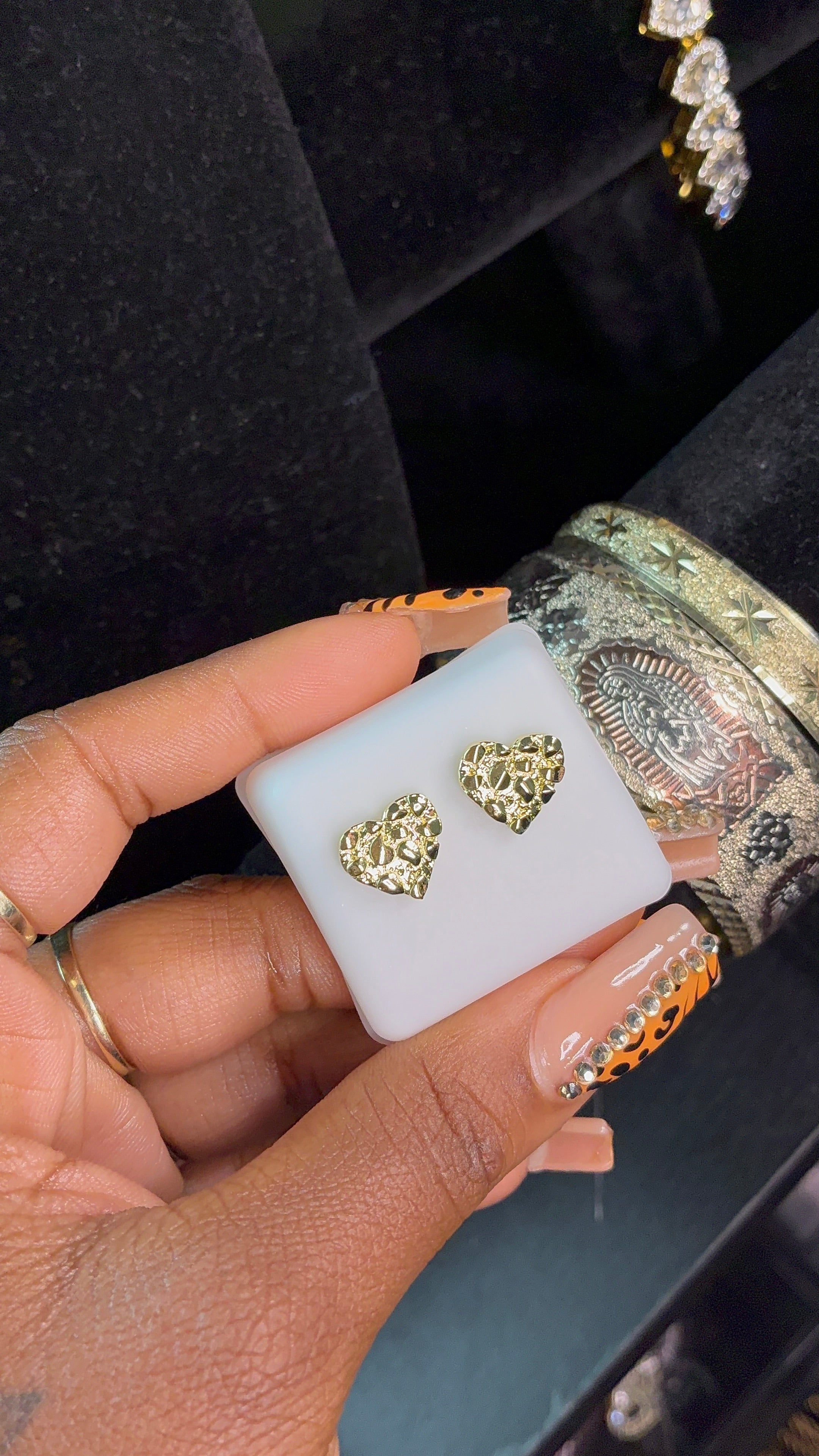 Heart nuggets studs
